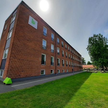 Broholm Bed&Breakfast Lidkoping Bagian luar foto