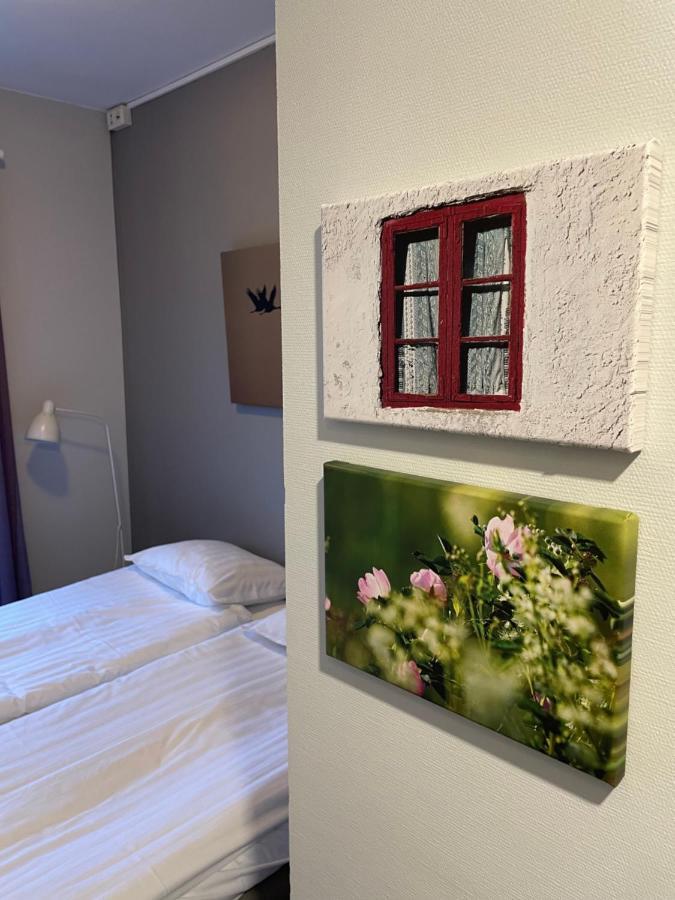 Broholm Bed&Breakfast Lidkoping Bagian luar foto