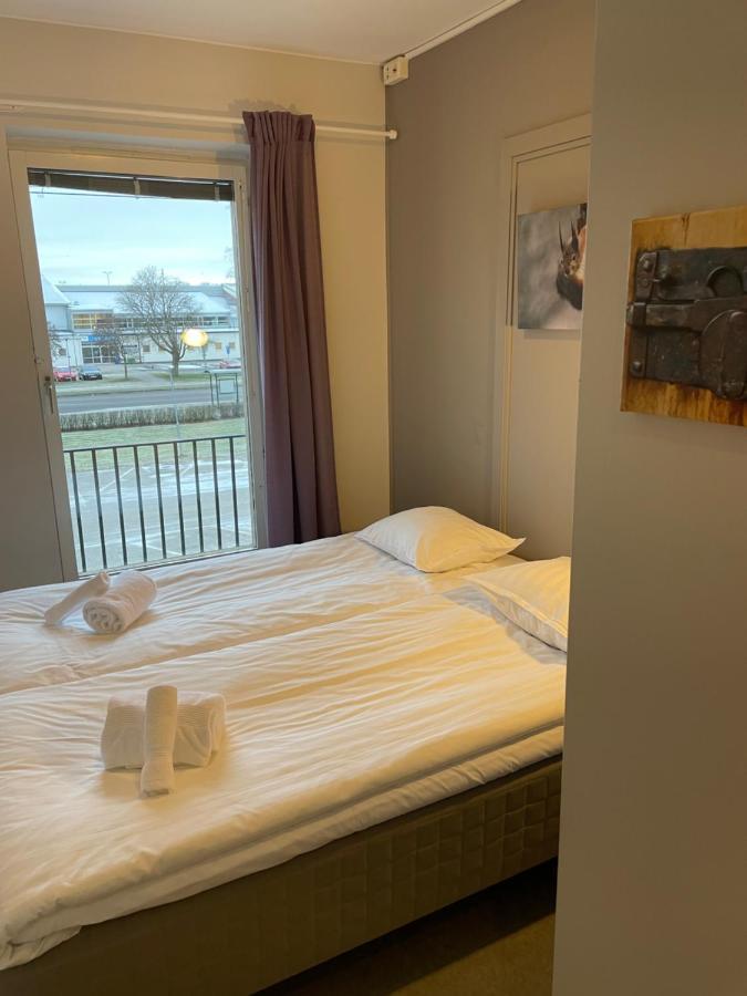 Broholm Bed&Breakfast Lidkoping Bagian luar foto