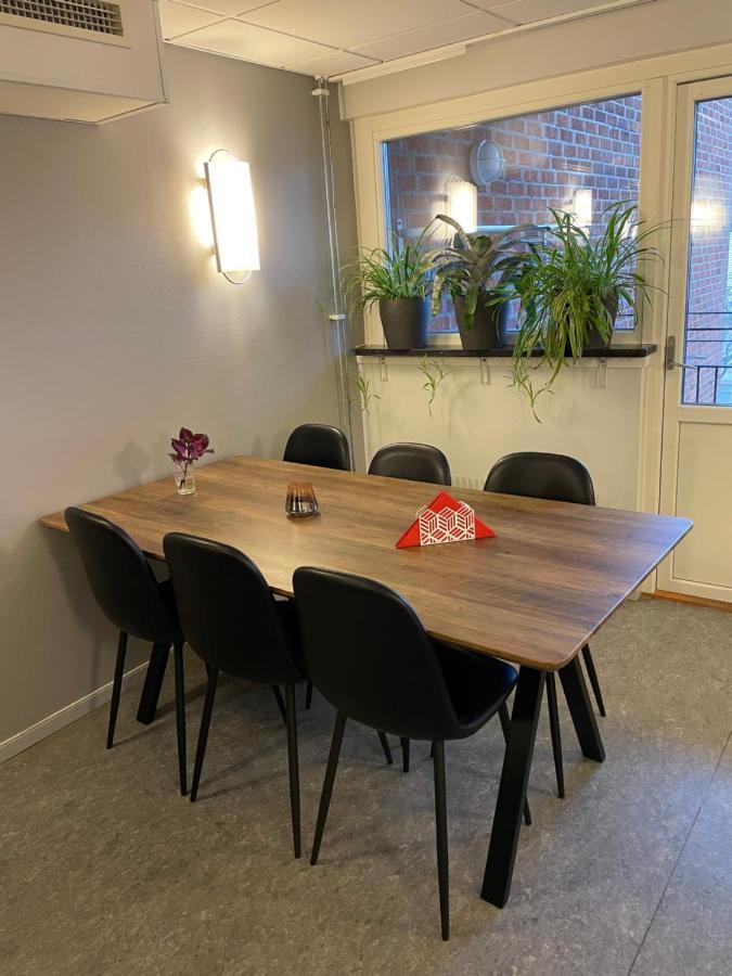 Broholm Bed&Breakfast Lidkoping Bagian luar foto