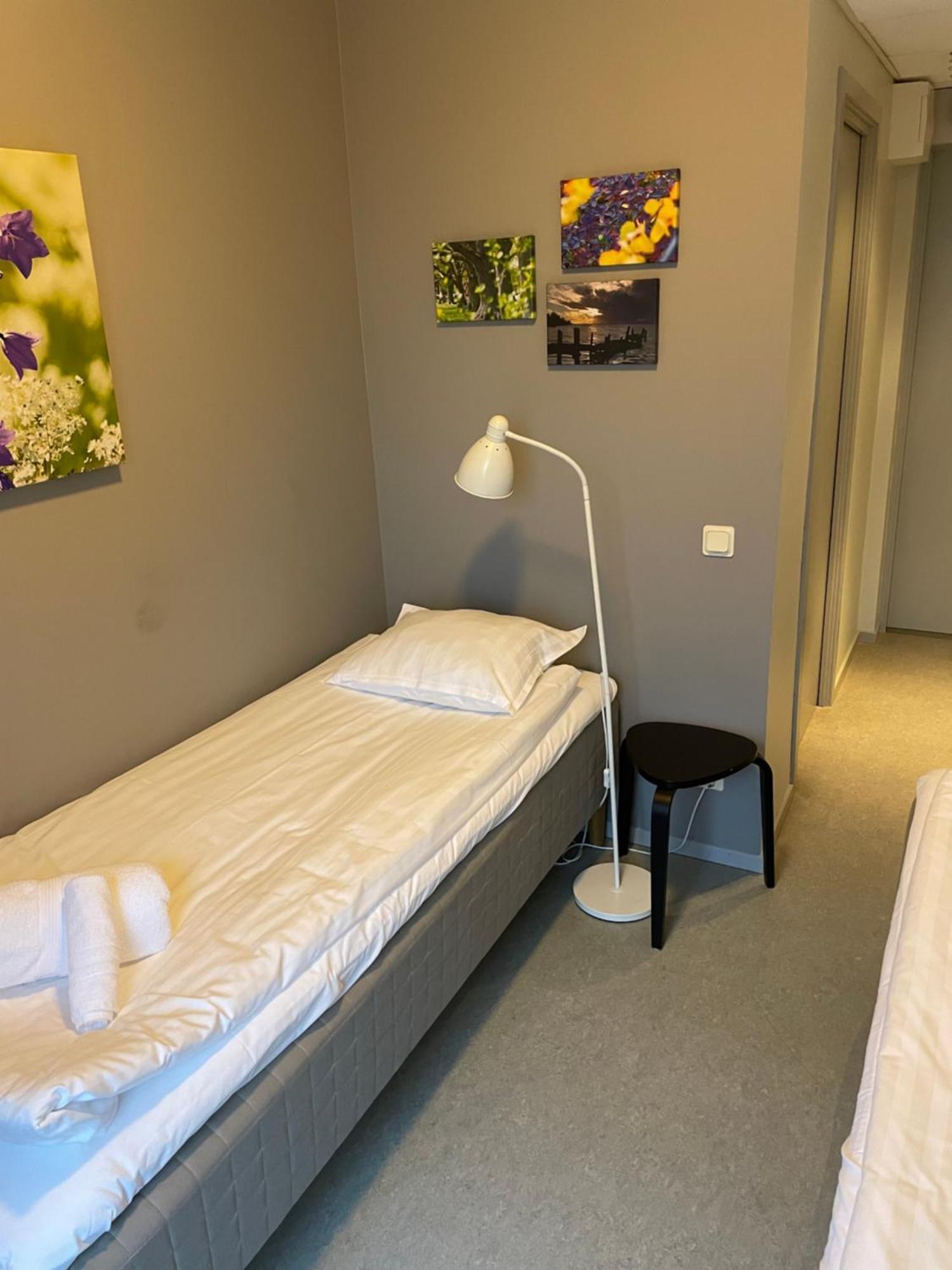Broholm Bed&Breakfast Lidkoping Ruang foto