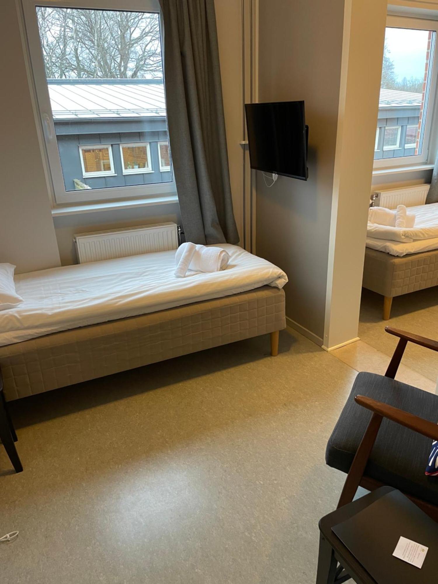 Broholm Bed&Breakfast Lidkoping Ruang foto